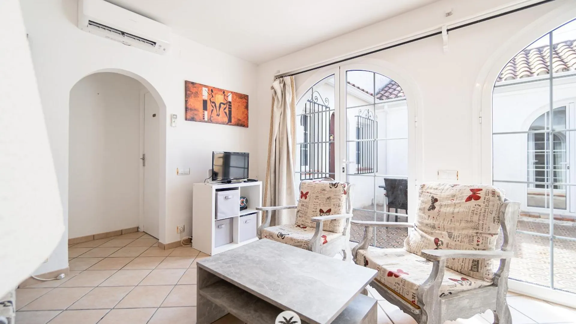 Mediterranean Way - El Patio Cambrils 0*,